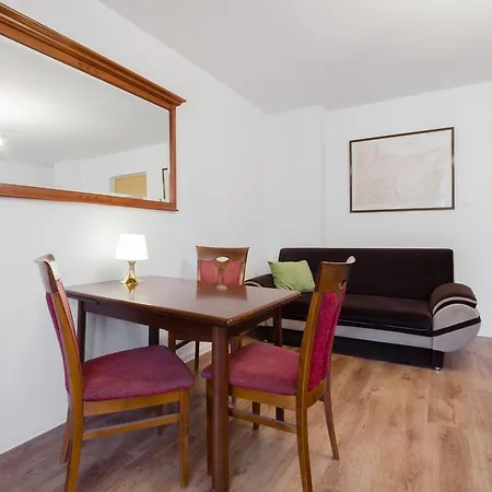 Homestay Apartament Stefano